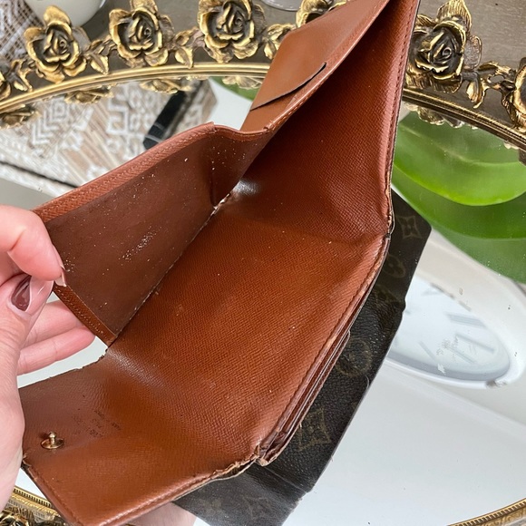 Louis Vuitton Portefeiulle Wallet - Picture 9 of 12